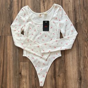 NWT Levis Ditsy Floral Long Sleeve Thong Bodysuit Size S